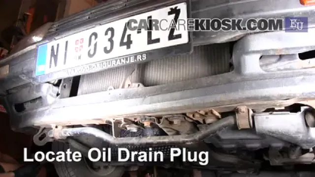 1989 Mazda 323 GLX 1.7L 4 Cyl. Diesel Aceite Cambiar aceite y filtro de aceite